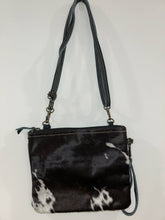 Load image into Gallery viewer, Cow Print Crossbody Purse

