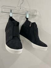 Load image into Gallery viewer, Black Wedge Sneakers
