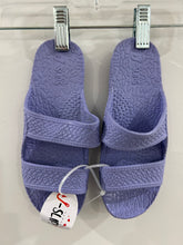 Load image into Gallery viewer, J Slip Sandals
