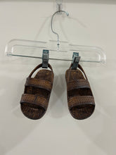 Load image into Gallery viewer, Toddler J Slip Sandals
